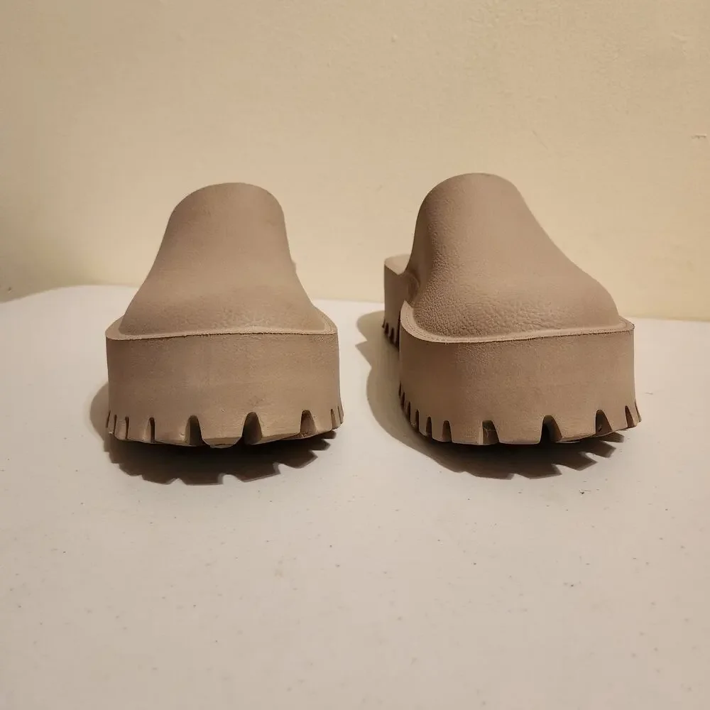 Jeffrey Campbell Taupe Platform Clog Mules - Picture 2 of 9